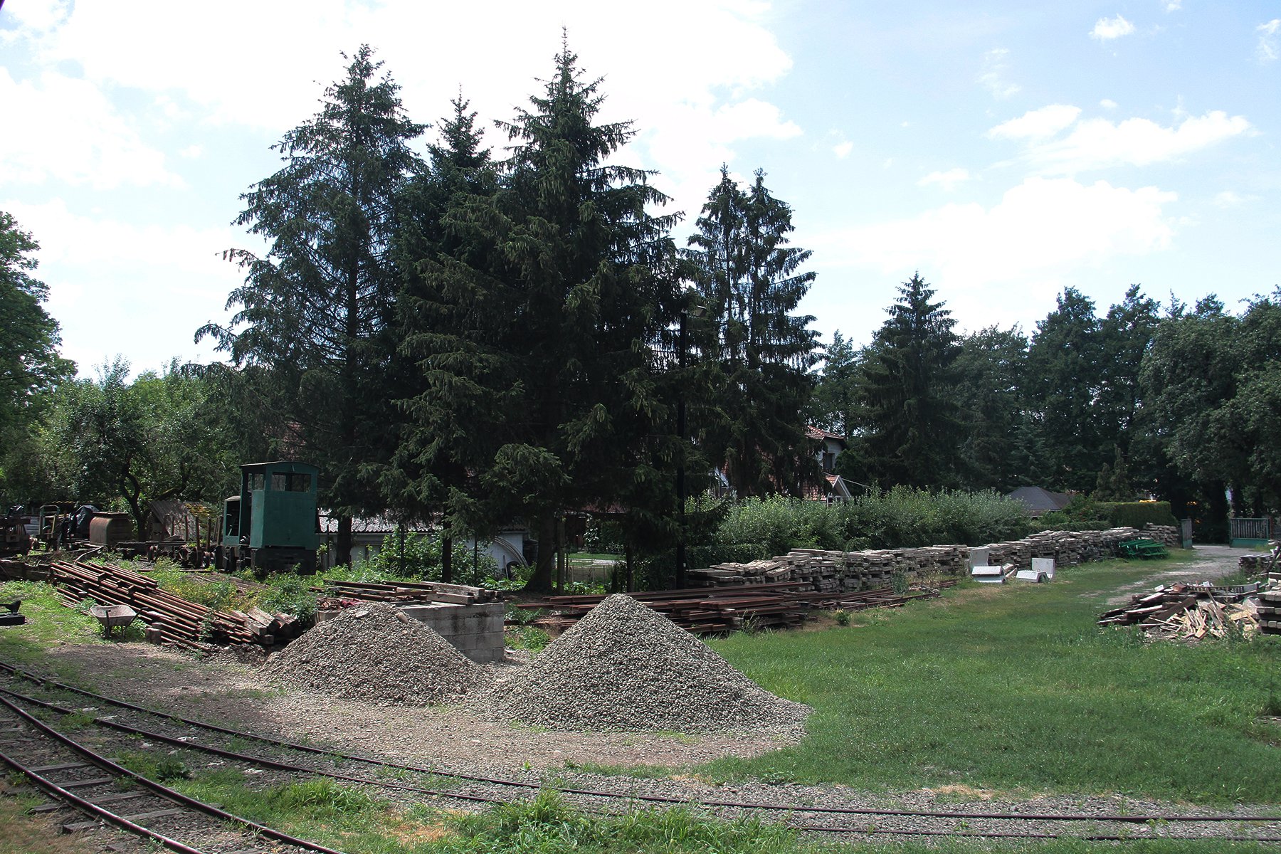 View larger image View larger image